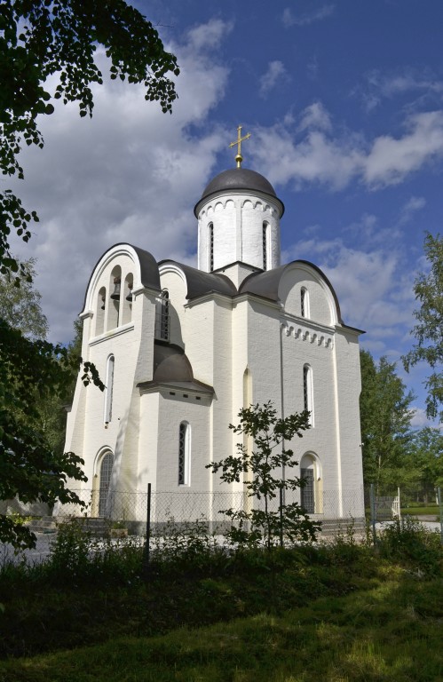 Шереметьевский. Церковь Покрова Пресвятой Богородицы. фасады