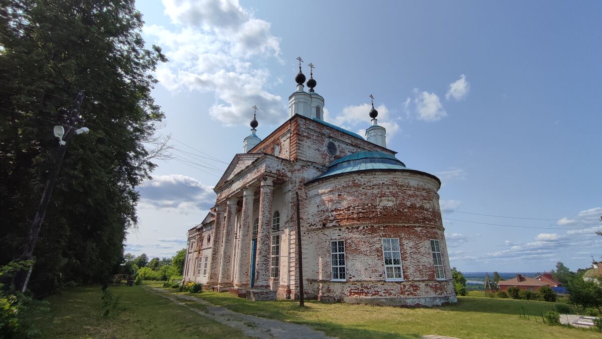 Церковь Троицы Живоначальной, Горбатов (Павловский район, Нижегородская область). фасады