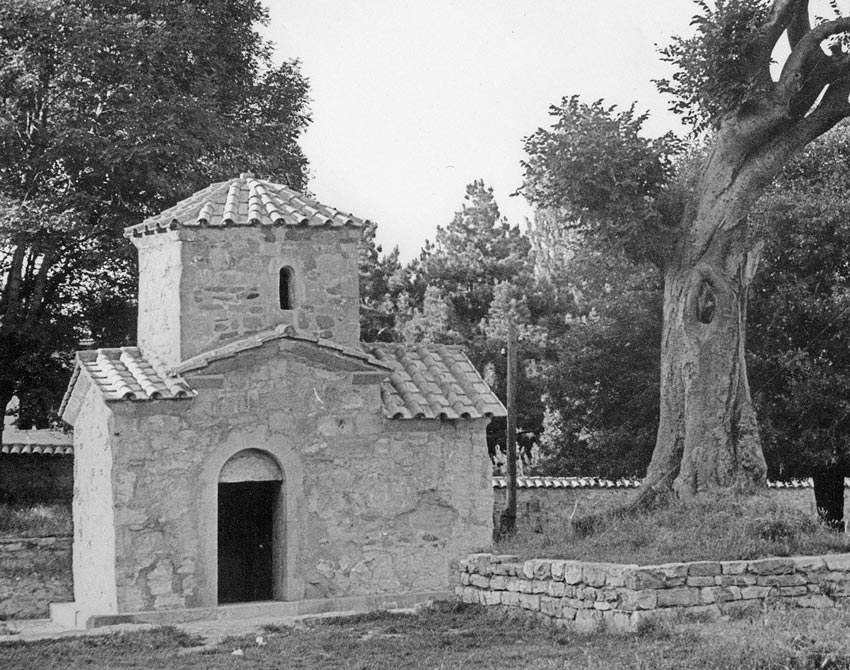 Мцхета. Монастырь Нины Каппадокийской. Церковь Нины Каппадокийской. архивная фотография, Вид с севера.