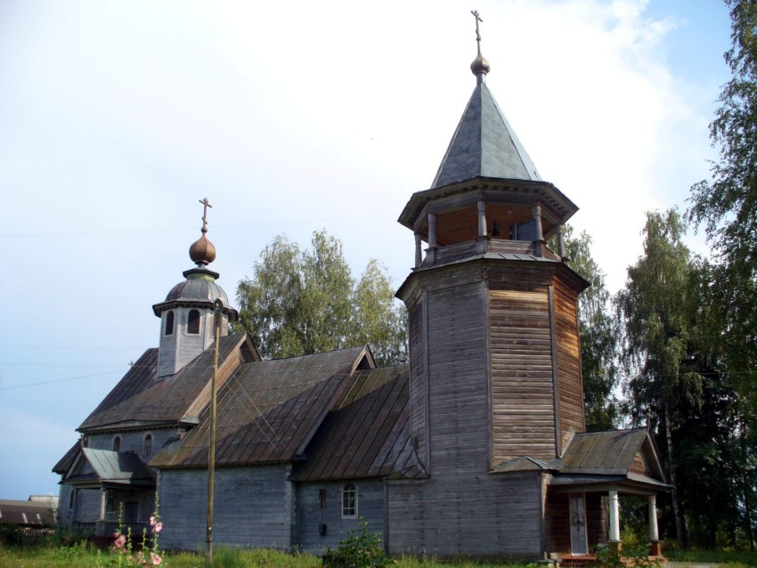 Церковь Троицы Живоначальной, Троицкое (Воскресенский район, Нижегородская область). общий вид в ландшафте