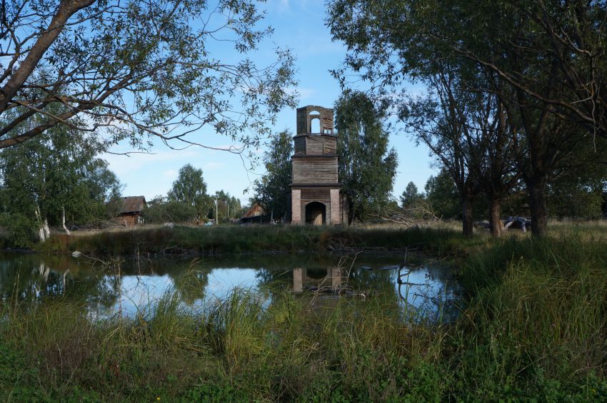 Будилиха. Церковь Покрова Пресвятой Богородицы. общий вид в ландшафте