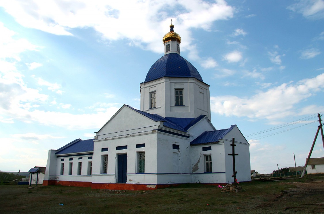 Старая Хворостань. Церковь Покрова Пресвятой Богородицы. фасады