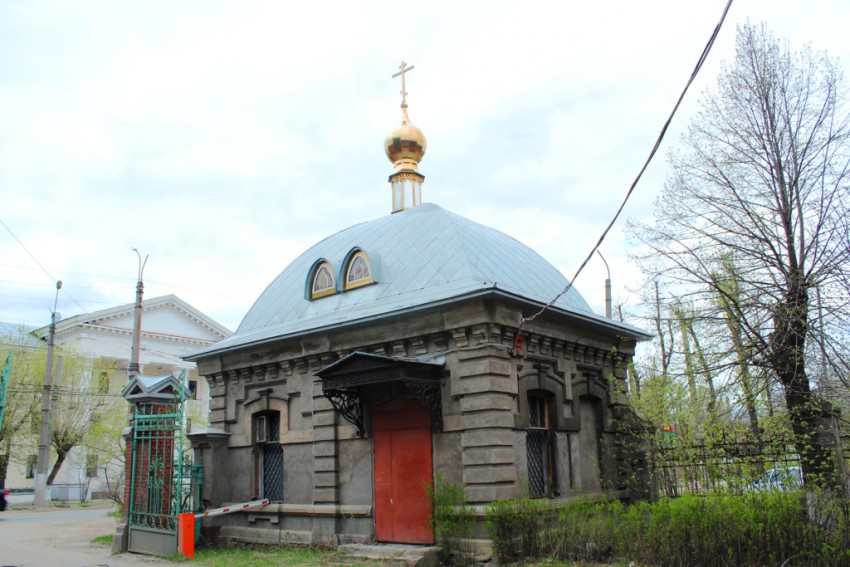 Часовня Происхождения Честных Древ Креста Господня при Второй городской больнице, Иваново (Иваново, город, Ивановская область). общий вид в ландшафте, Вид с северо-востока