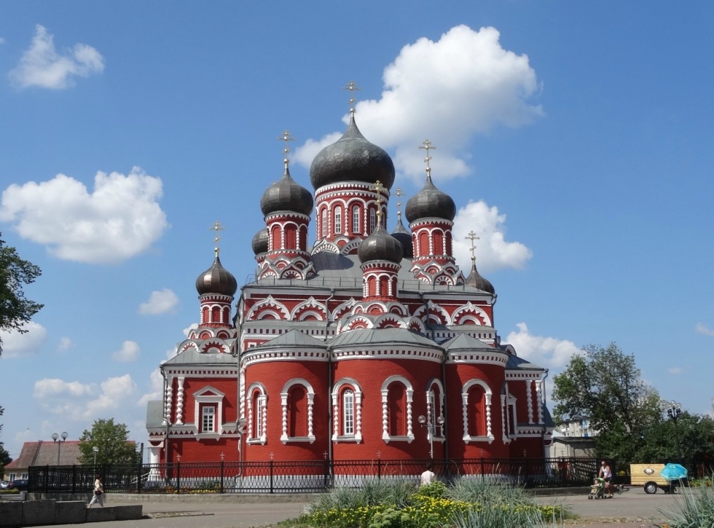 Борисов. Кафедральный собор Воскресения Христова. фасады