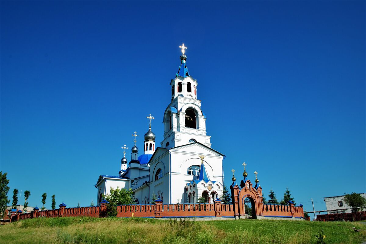 Церковь Успения Пресвятой Богородицы, Новоуткинск (Первоуральск (ГО Первоуральск), Свердловская область). фасады