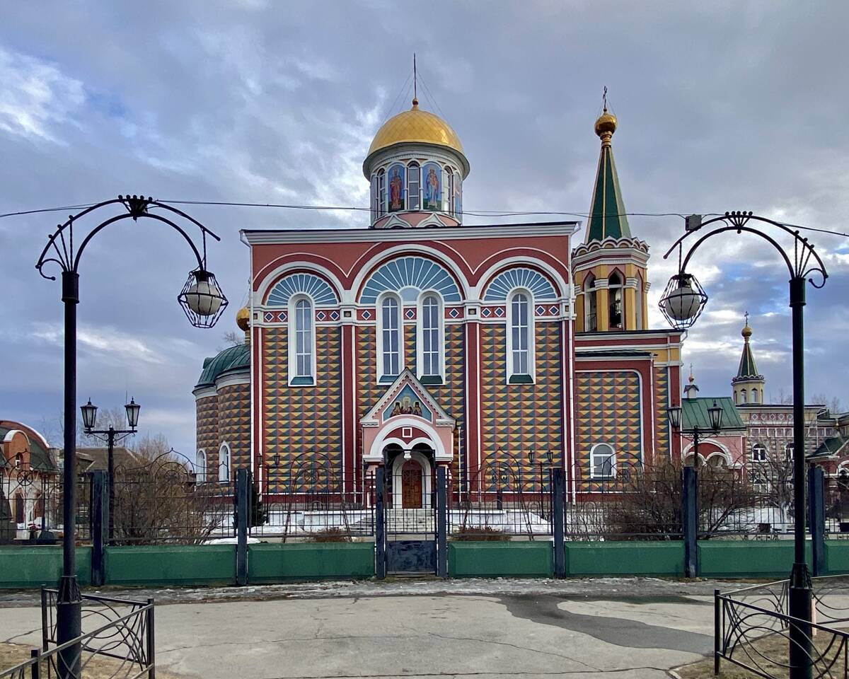 Церковь Константина и Елены, Абакан (Абакан, город, Республика Хакасия). фасады, Вид с ул. Пушкина