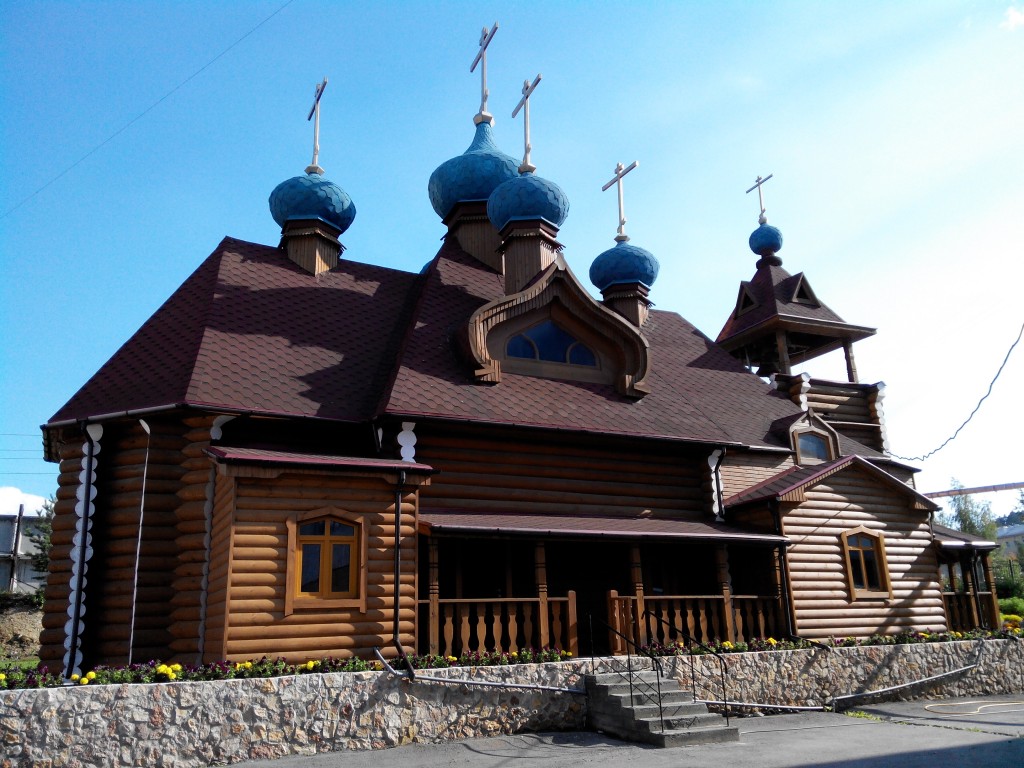 Дегтярск. Церковь Георгия Победоносца. фасады
