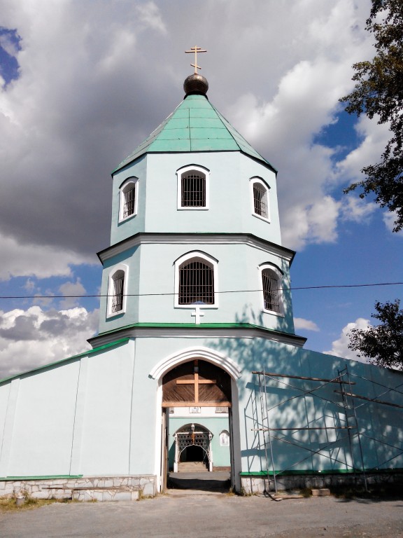 Церковь Троицы Живоначальной, Ревда (Ревда (ГО Ревда и ГО Дегтярск), Свердловская область). фасады