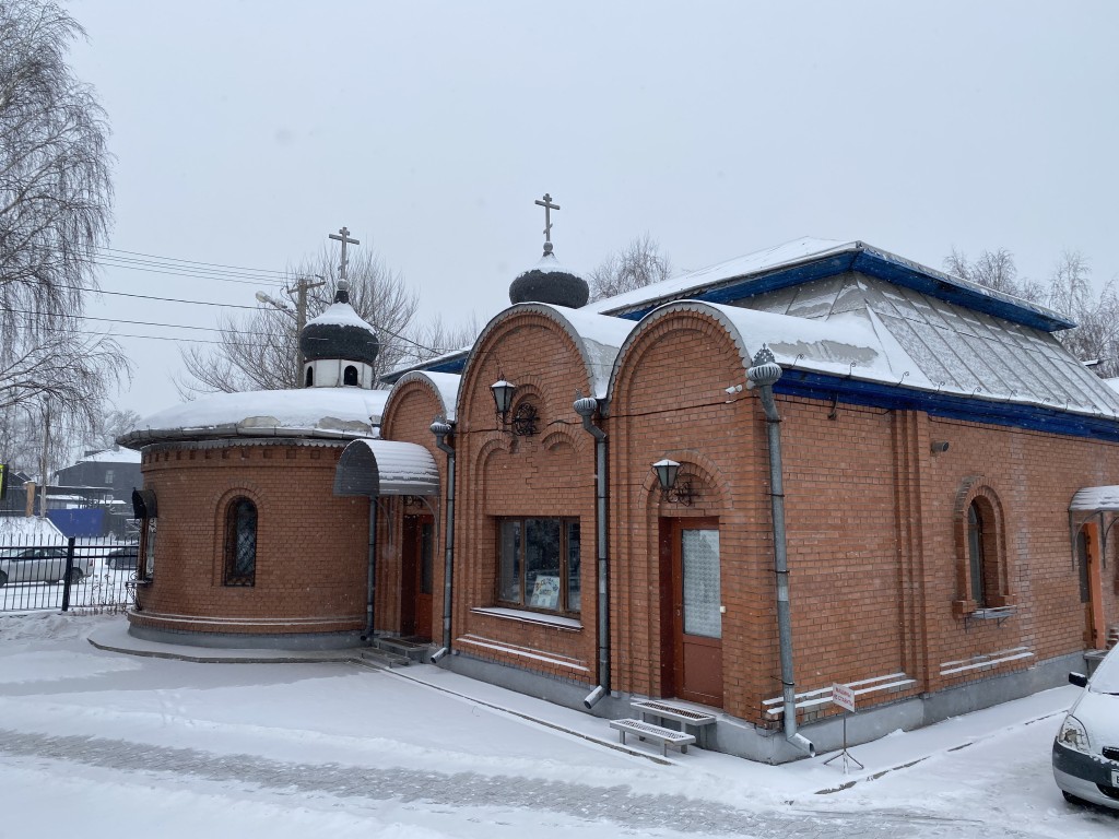 Абакан. Крестильный храм Покрова Пресвятой Богородицы при Свято-Никольском соборе. фасады, Вид с ЮВ