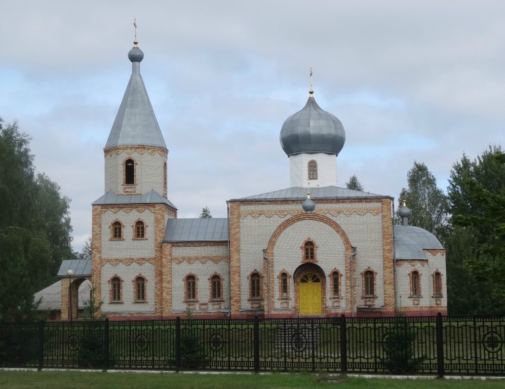 Осиповичи. Церковь Введения во храм Пресвятой Богородицы. фасады