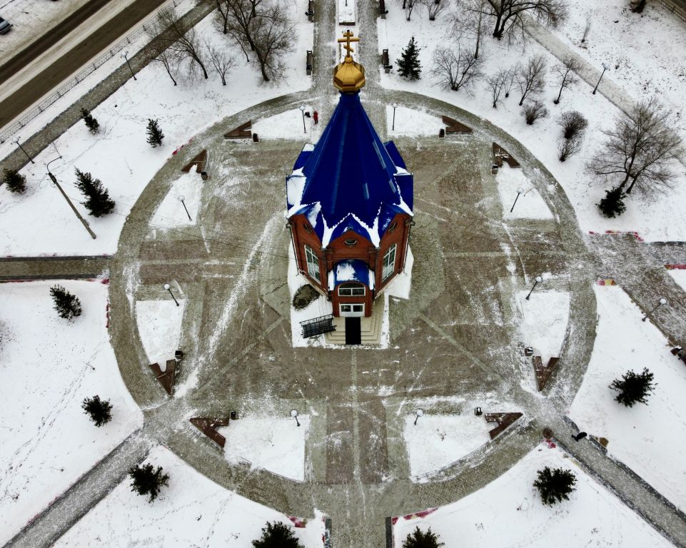 Минусинск. Часовня Пантелеимона Целителя. общий вид в ландшафте, с дрона