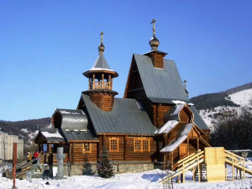 Горно-Алтайск. Кафедральный собор Макария Алтайского (Глухарева). фасады, вид с юга