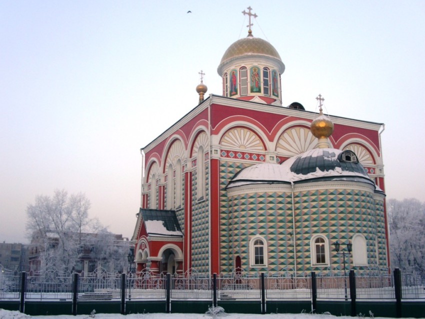 Абакан. Церковь Константина и Елены. фасады, вид с юго-востока