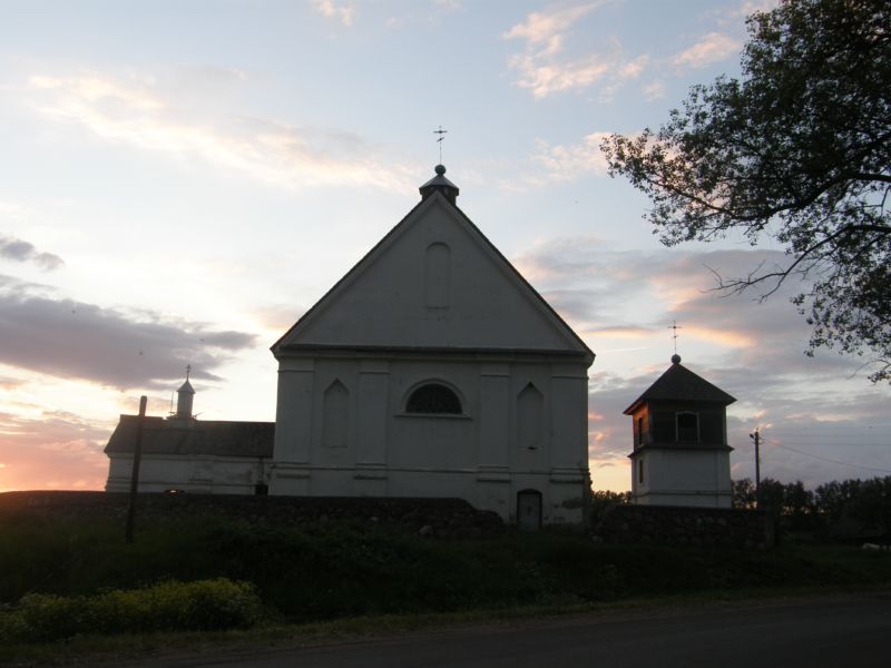 Церковь Успения Пресвятой Богородицы, Плебань (Молодечненский район, Беларусь, Минская область). фасады