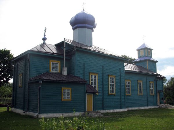 Церковь Воздвижения Креста Господня, Осиповичи (Осиповичский район, Беларусь, Могилёвская область). фасады, Перевезена в Осиповичи в 1948 году