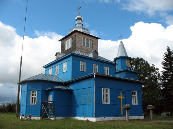 Церковь Рождества Пресвятой Богородицы, Поречье (Пинский район, Беларусь, Брестская область). фасады, Восстановлена после пожара на месте церкви 1912 года