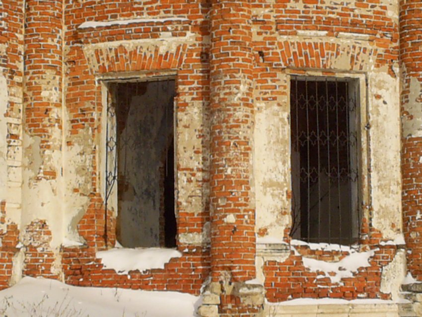 Церковь Троицы Живоначальной, Ожгибовка (Пильнинский район, Нижегородская область). архитектурные детали, Ожгибовка. Троицкая церковь. Решетки окон правого придела.