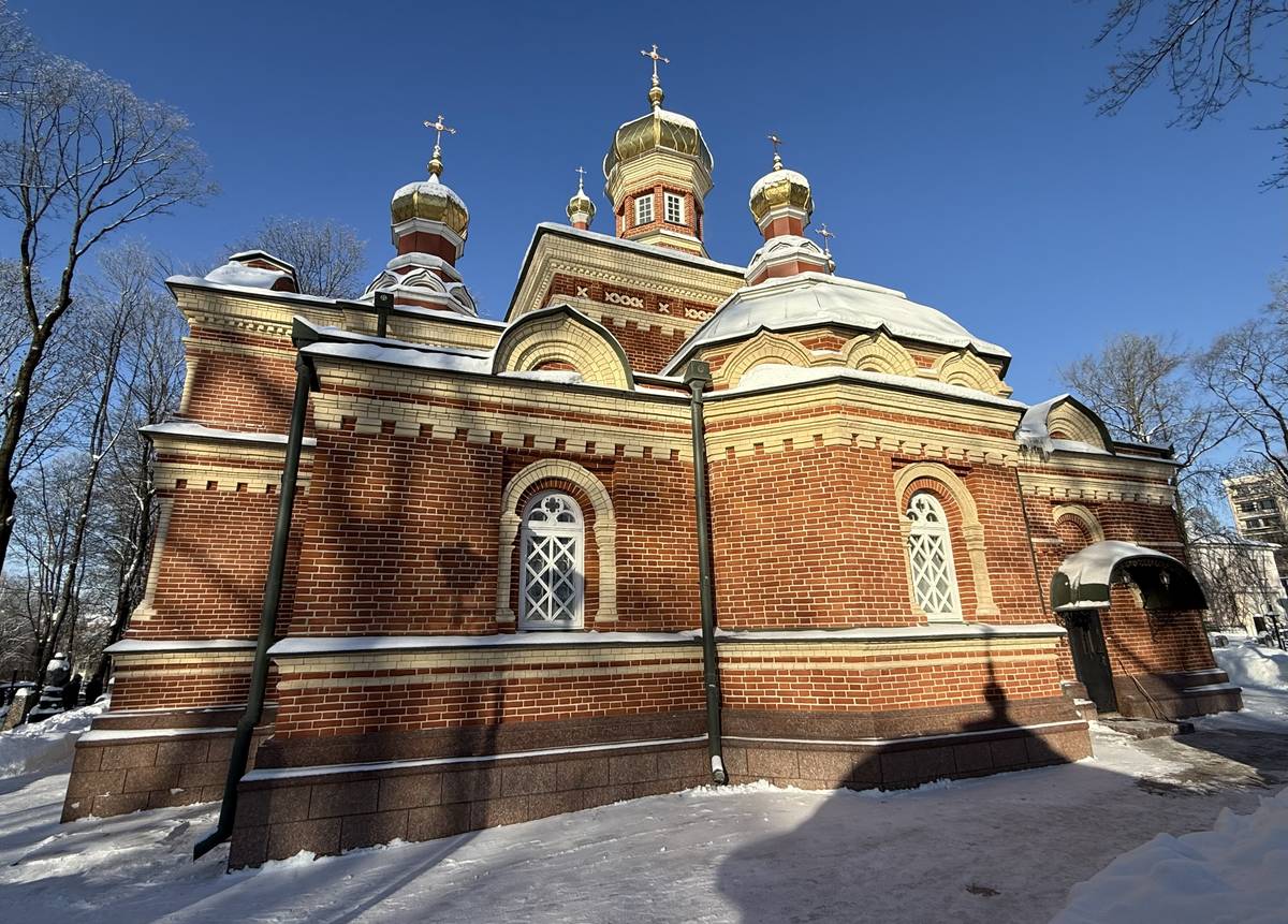 Восточный фасад, фасады. Церковь Александра Невского на военном кладбище, Минск (Минск, город, Беларусь, Минская область)