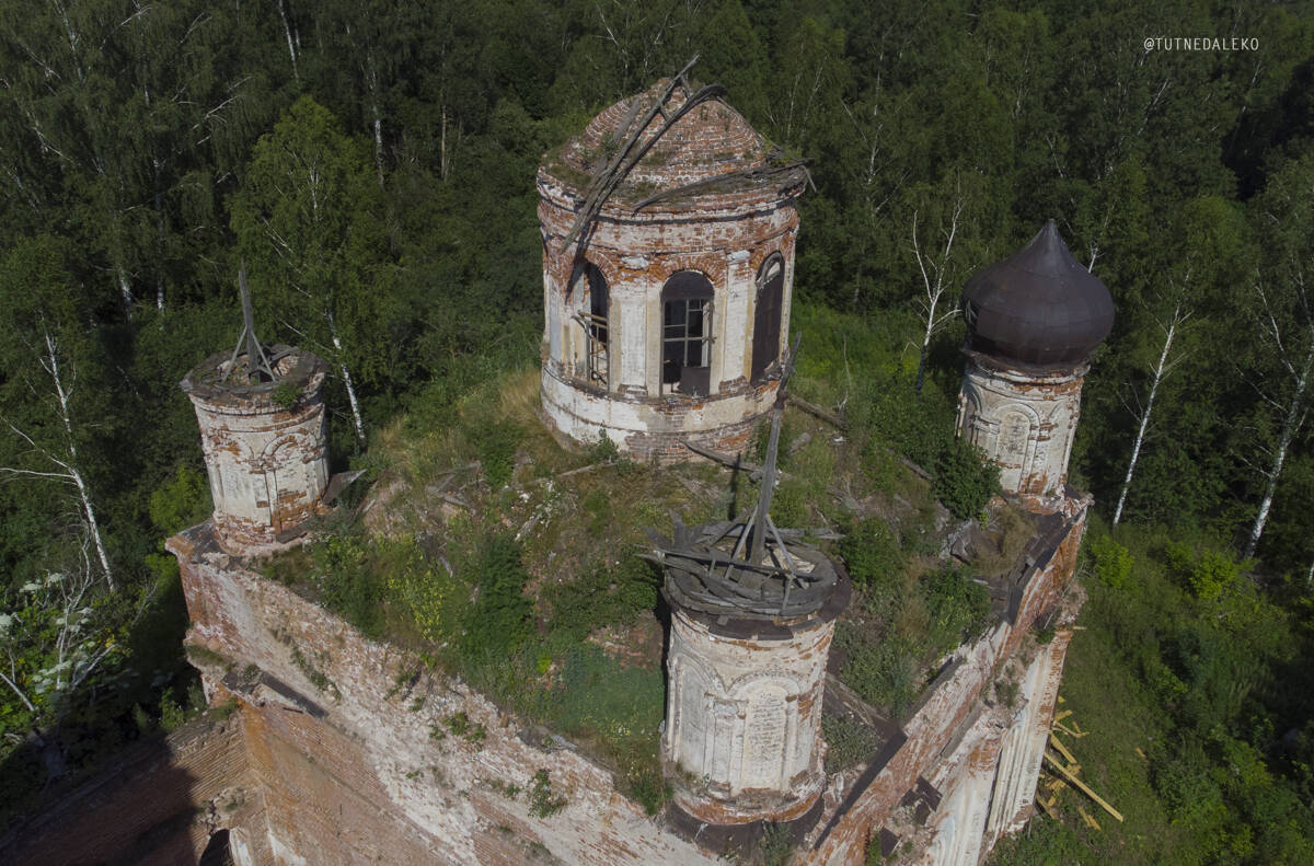 Церковь Воздвижения Креста Господня, Зеленцово (Вачский район, Нижегородская область). архитектурные детали
