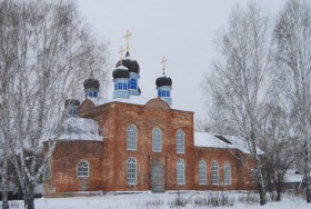 Черноусово. Церковь Троицы Живоначальной