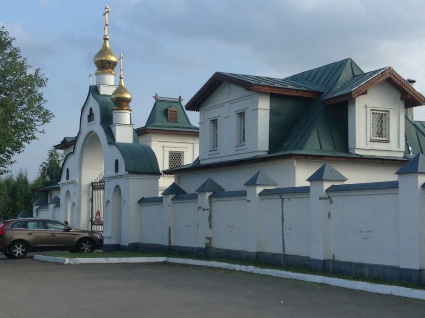 Церковь в деревне Бородино