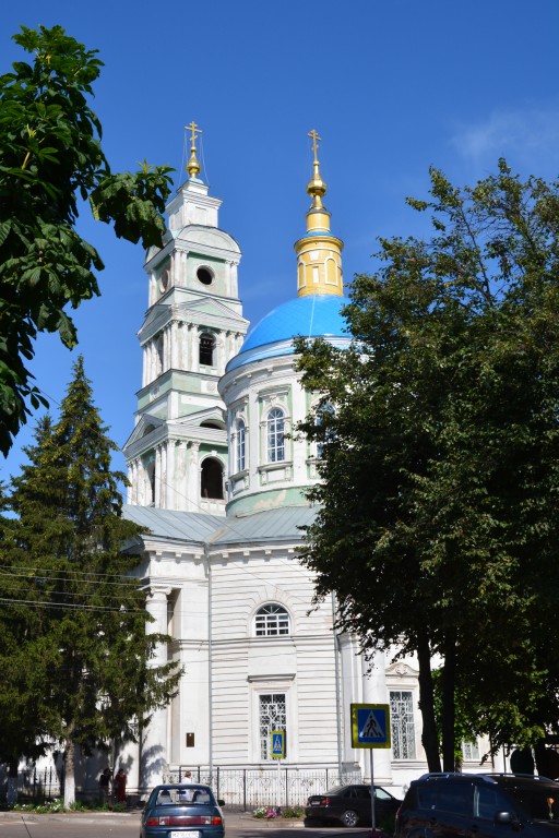 Рыльск. Кафедральный собор Покрова Пресвятой Богородицы. фасады