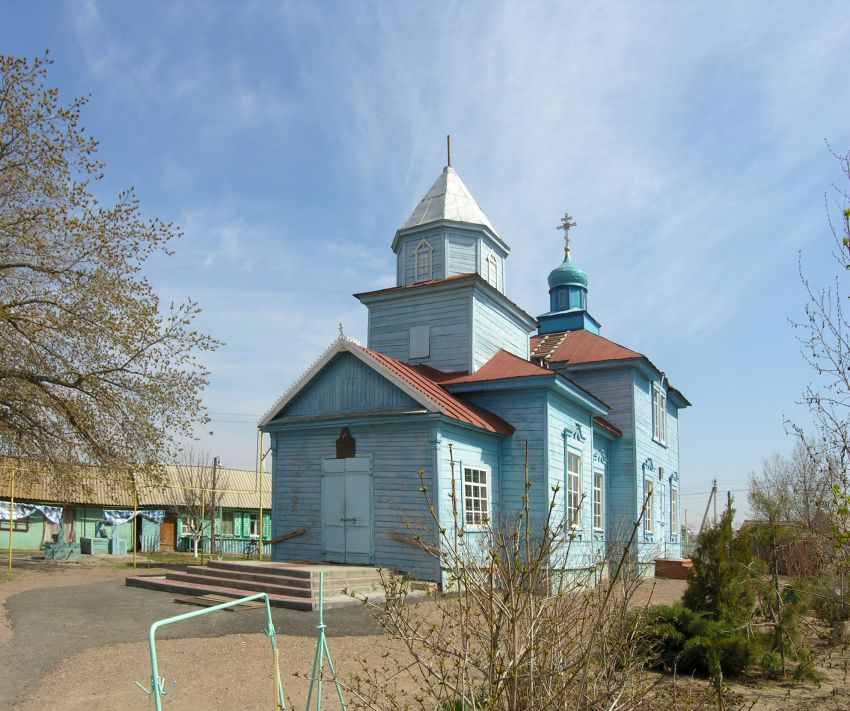 Капустин Яр. Церковь Георгия Победоносца. общий вид в ландшафте