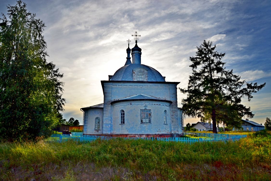 Церковь Петра и Павла, Петровская (Шенкурский район, Архангельская область). фасады