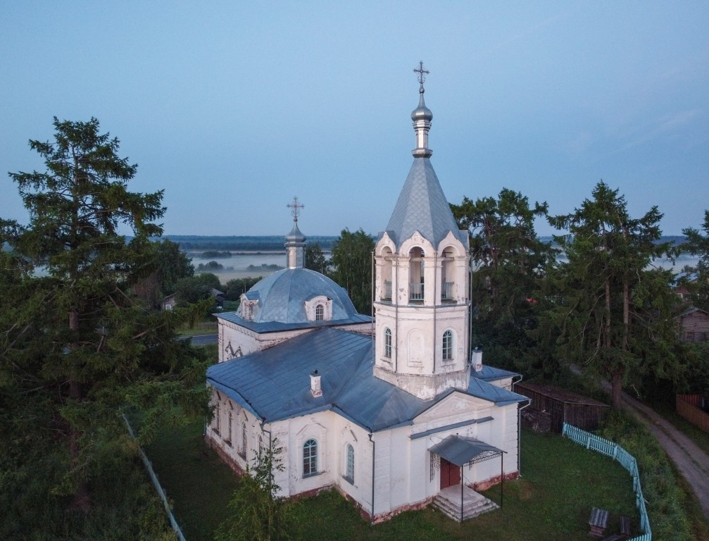 Церковь Петра и Павла, Петровская (Шенкурский район, Архангельская область). фасады