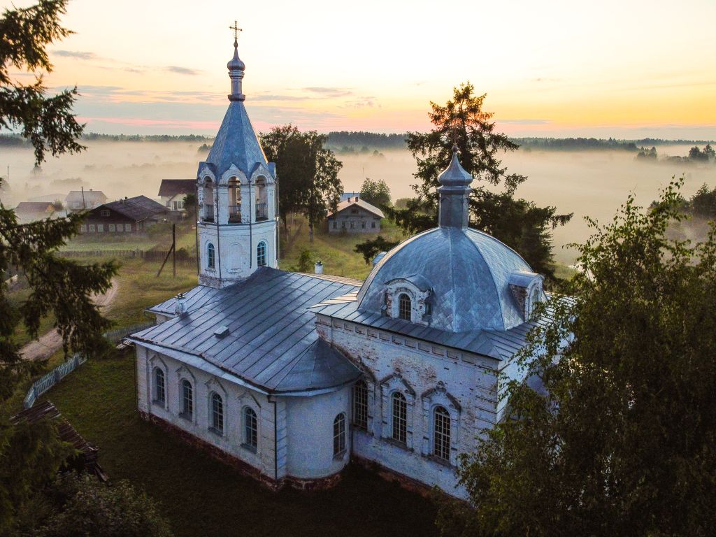 Церковь Петра и Павла, Петровская (Шенкурский район, Архангельская область). фасады
