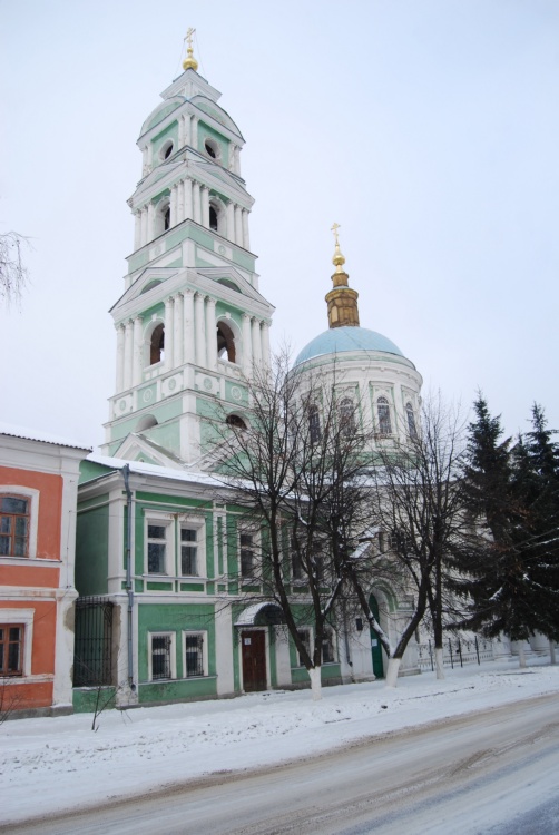 Рыльск. Кафедральный собор Покрова Пресвятой Богородицы. фасады