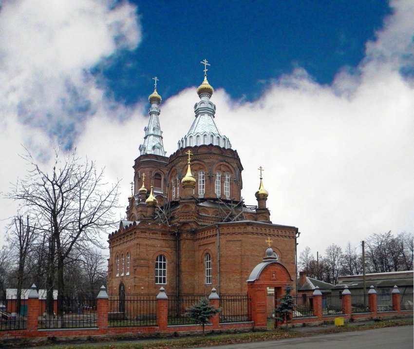 Собор Успения Пресвятой Богородицы в Рыльске