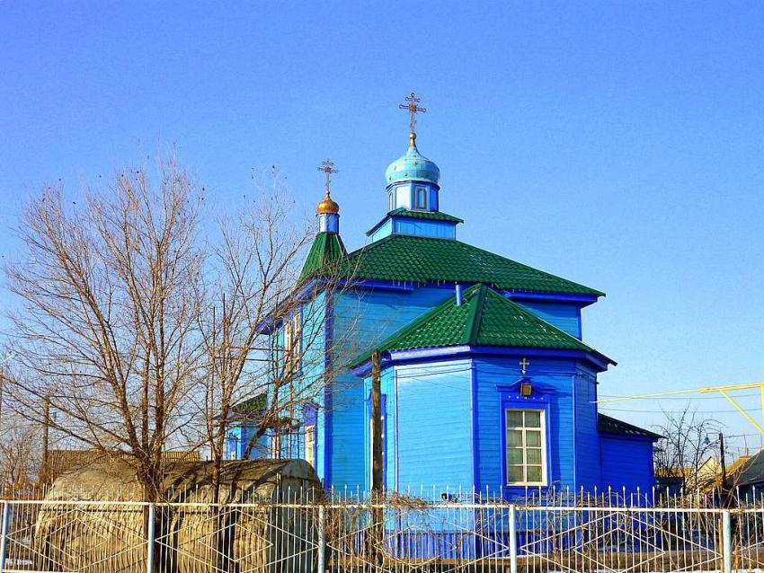 Церковь Георгия Победоносца, Капустин Яр (Ахтубинский район, Астраханская область). фасады