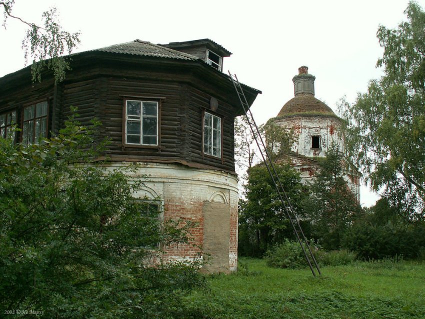 Игрищи. Храмовый комплекс. Церкви Благовещения Пресвятой Богородицы и Димитрия Солунского. общий вид в ландшафте