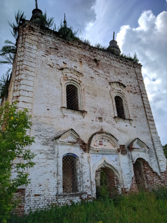 Церковь Казанской иконы Божией Матери, Клоны (Лухский район, Ивановская область). архитектурные детали