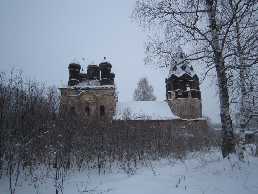 Церковь Успения Пресвятой Богородицы, Качалово (Костромской район, Костромская область). общий вид в ландшафте, Костромской район,Чернопенской сел.адм.