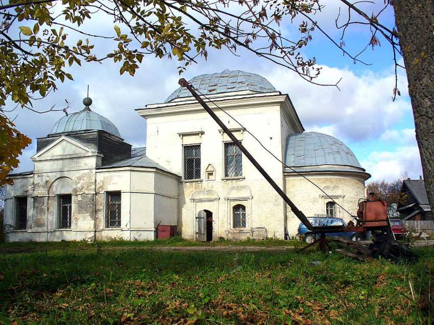 Торжок. Церковь Василия Великого. фасады