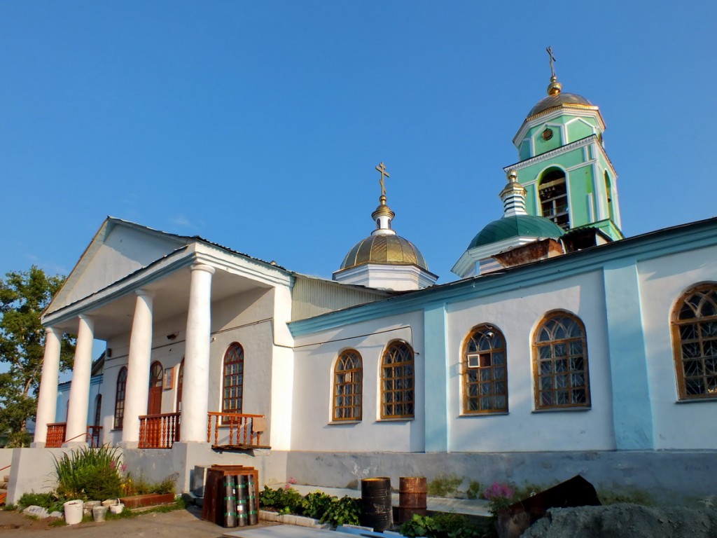 Полевской. Церковь Троицы Живоначальной. фасады