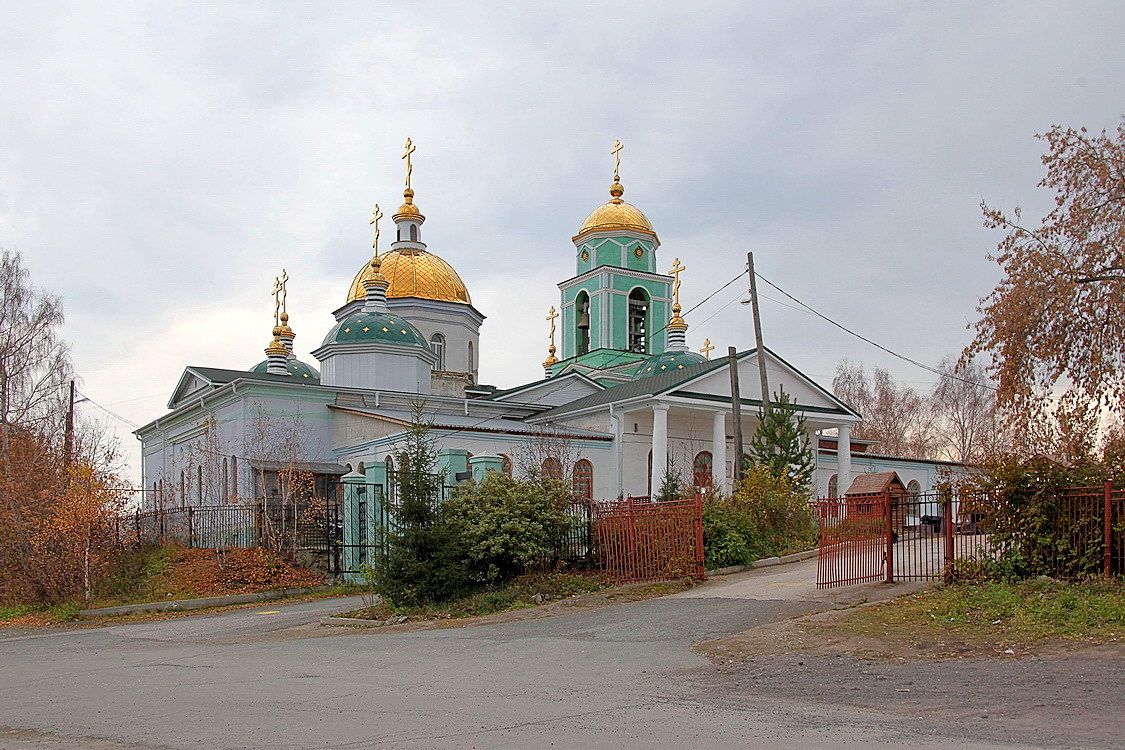 Полевской. Церковь Троицы Живоначальной. фасады, Вид с северо-востока