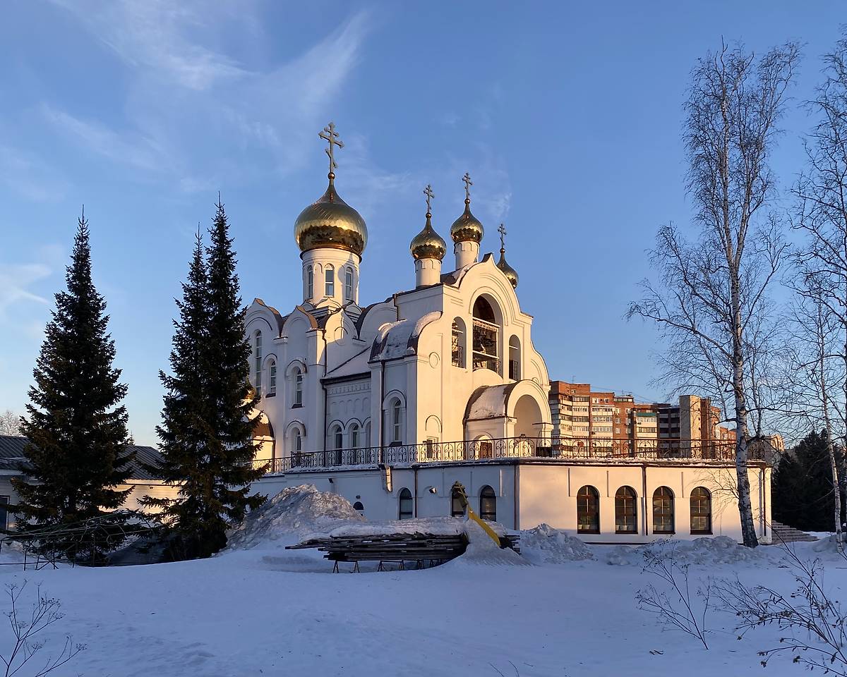 Вид с СЗ, фасады. Церковь Троицы Живоначальной, Кемерово (Кемерово, город, Кемеровская область)