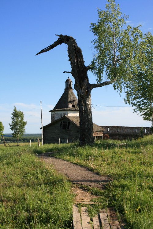 Ульяновский Троице-Стефанов монастырь, Ульяново (Усть-Куломский район, Республика Коми). дополнительная информация