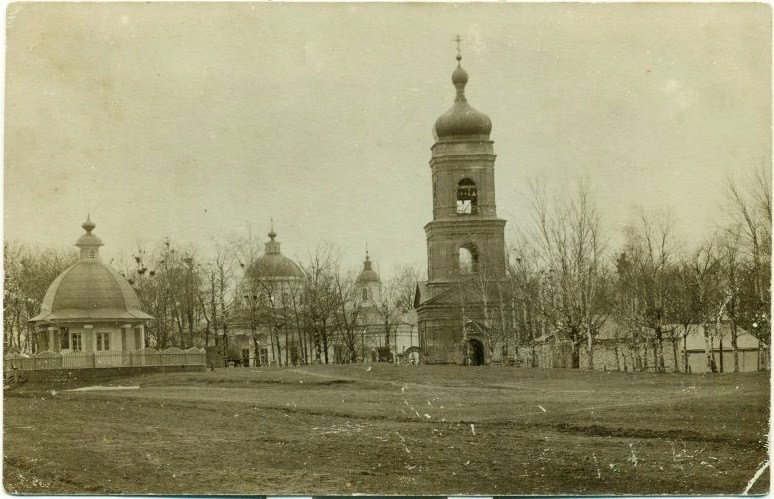 Кафедральный собор Успения Пресвятой Богородицы, Боровичи (Боровичский район, Новгородская область). архивная фотография, До перестройки 1911г.