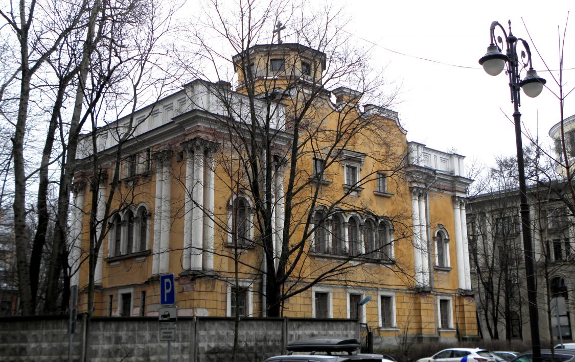 Петроградский район. Церковь Спаса Преображения на Аптекарском острове. фасады