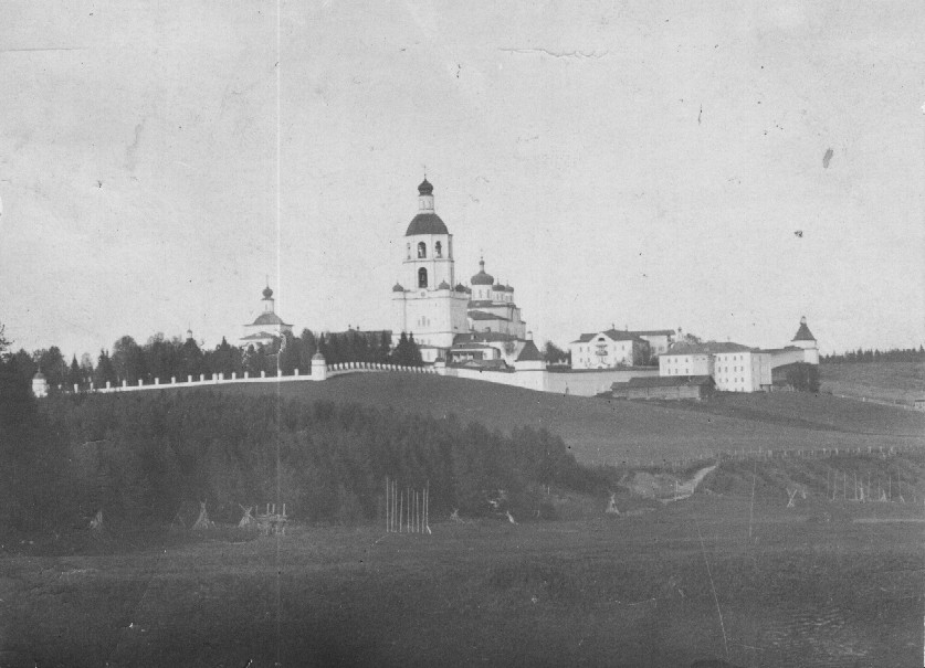 Ульяново. Ульяновский Троице-Стефанов монастырь. архивная фотография