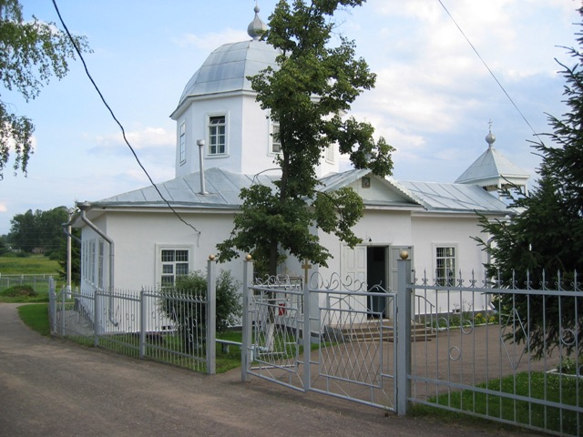 Церковь Параскевы Пятницы, Боровичи (Боровичский район, Новгородская область). общий вид в ландшафте