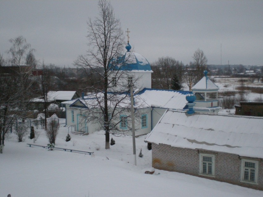 Церковь Параскевы Пятницы, Боровичи (Боровичский район, Новгородская область). общий вид в ландшафте