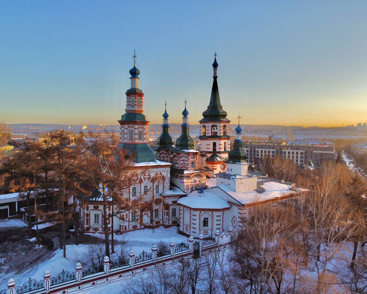 Церковь Воздвижения Креста Господня, Иркутск (Иркутск, город, Иркутская область). художественные фотографии, Вид с СВ