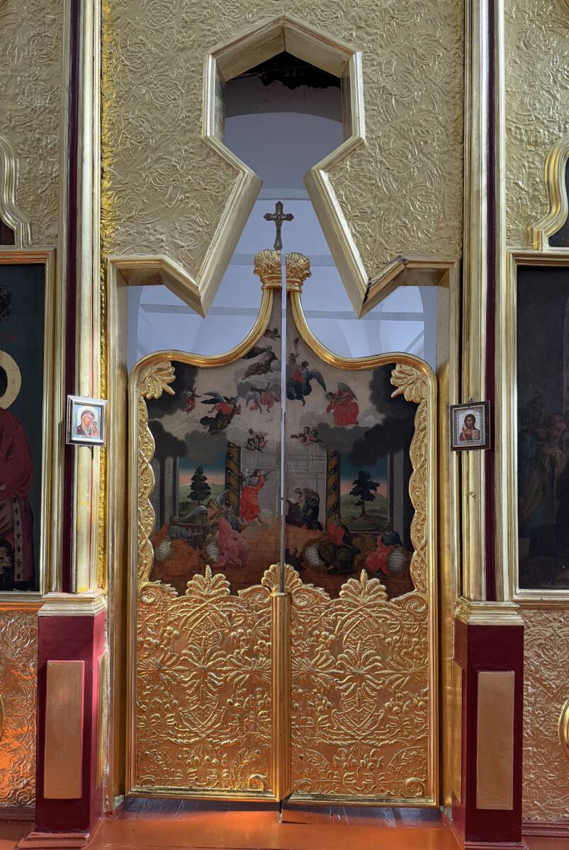 Церковь Воздвижения Креста Господня, Иркутск (Иркутск, город, Иркутская область). интерьер и убранство, Царские врата главного иконостаса