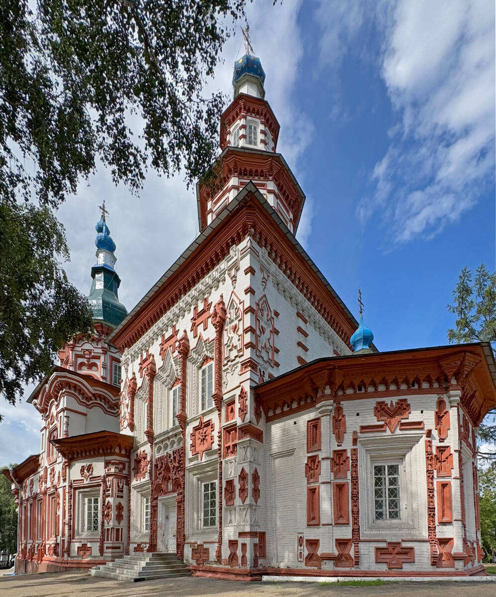 Церковь Воздвижения Креста Господня, Иркутск (Иркутск, город, Иркутская область). фасады, Юго-восточный угол