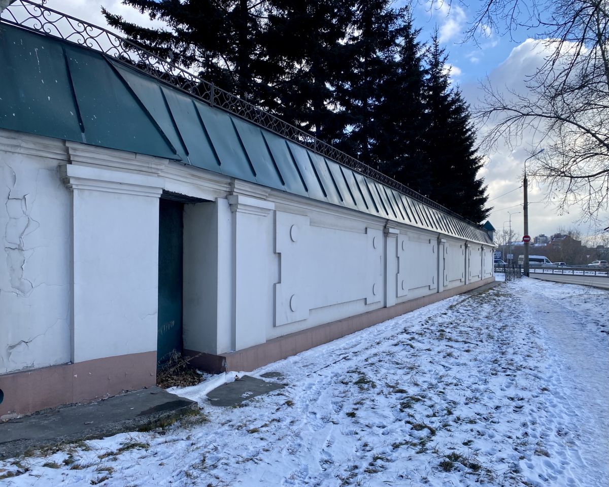 Знаменский женский монастырь, Иркутск (Иркутск, город, Иркутская область). дополнительная информация, Ограда монастыря